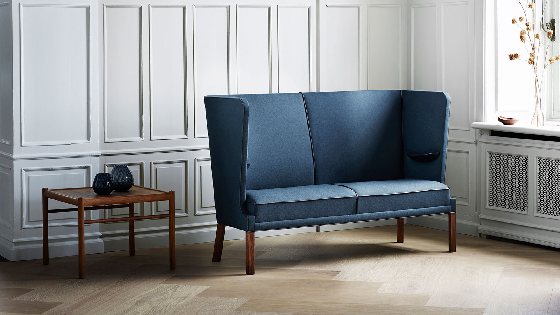 Imágenes de mobiliario de la marca Carl Hansen Son