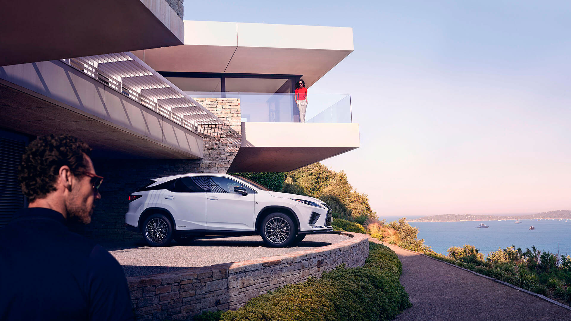 Imagen de un vehículo Lexus híbrido
