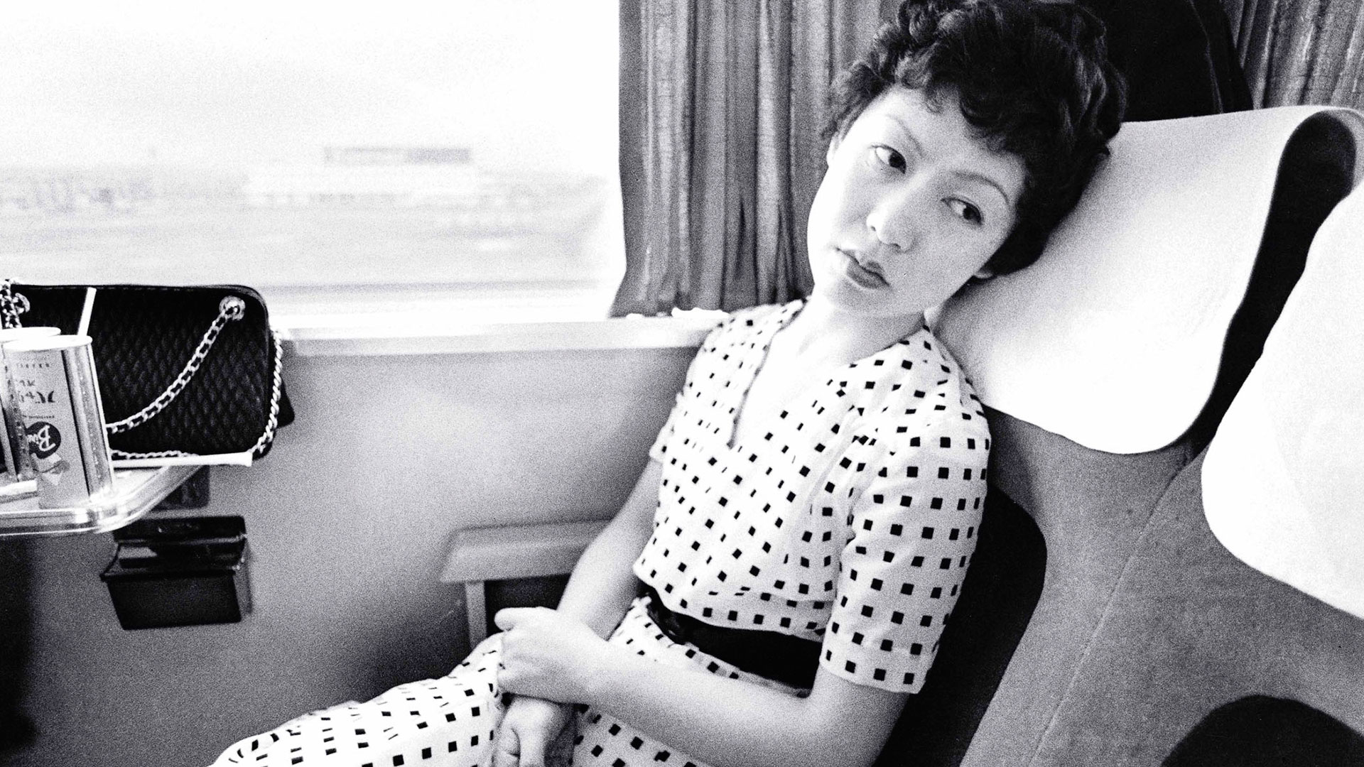 La emotividad de Araki hero asset