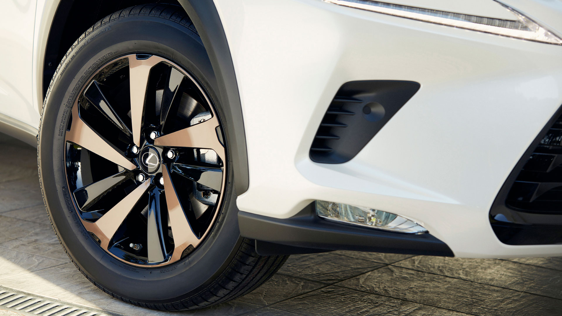 Imagen de la nueva edición especial NX 300h Sport Edition
