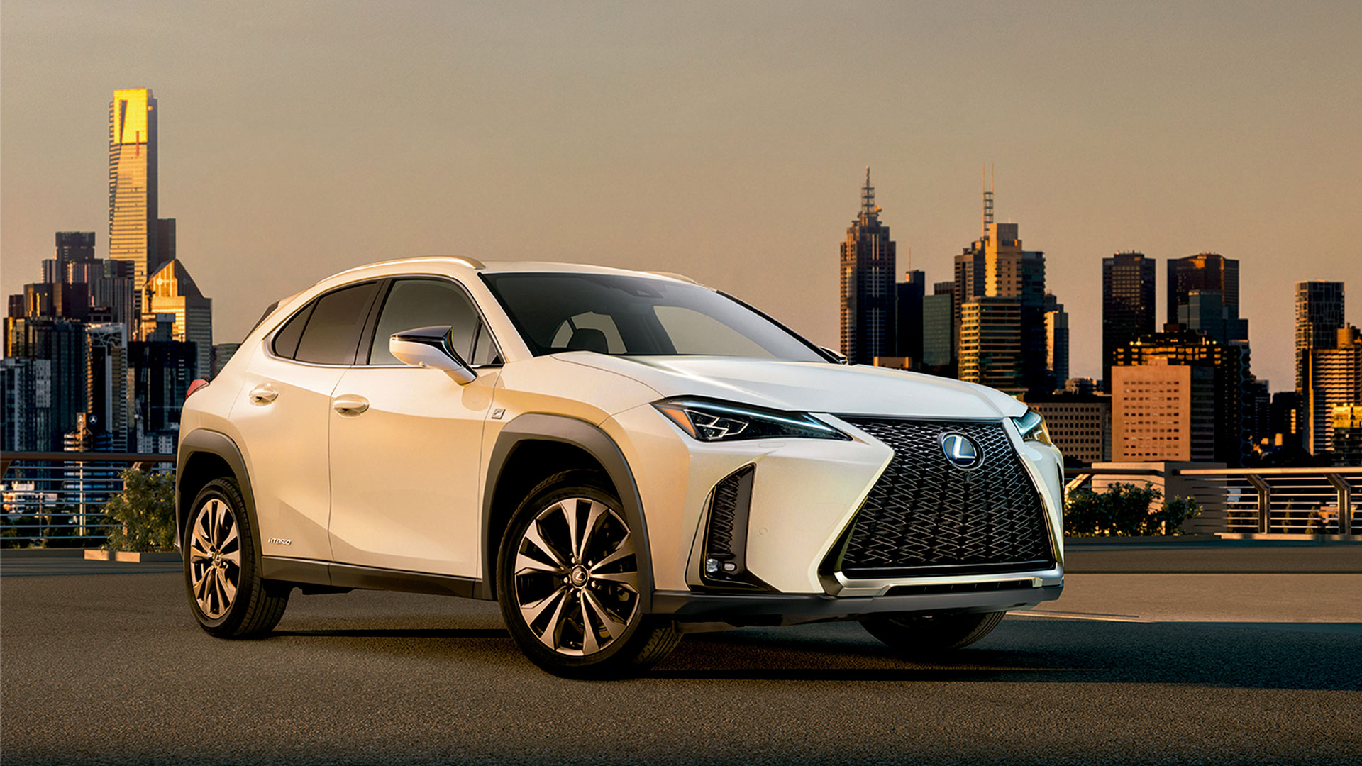 Nuevo Lexus UX 250h hero asset