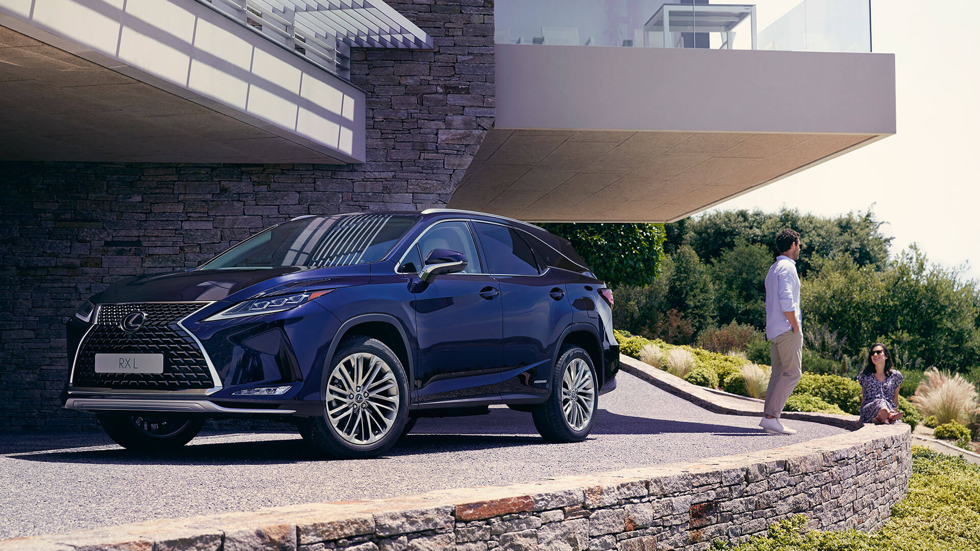 2021 lexus rx l gallery lifestyle 04