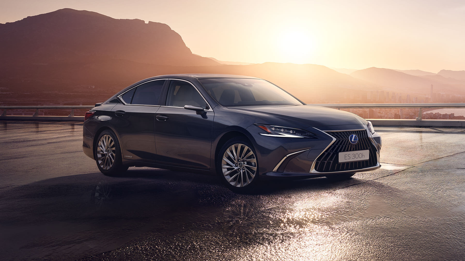 2022 lexus es overview gallery exterior 01