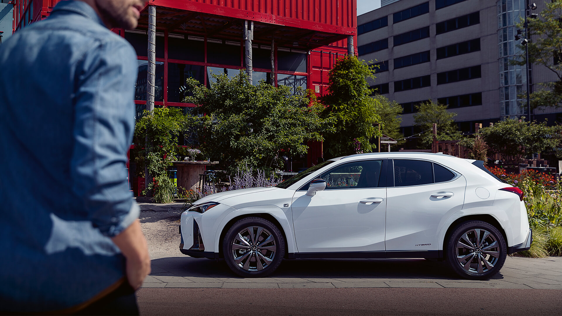 2022 lexus ux gallery exterior 02