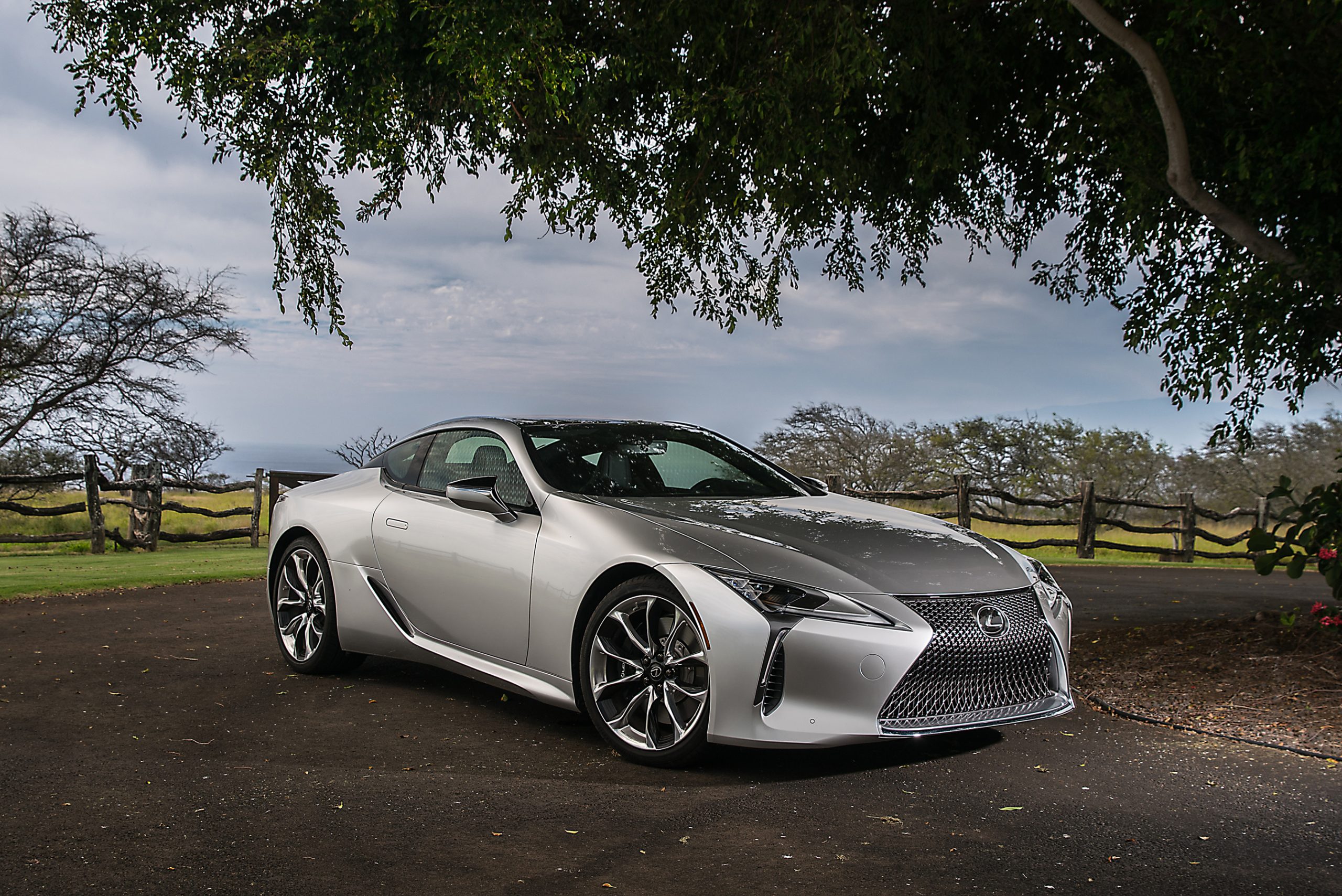 10 amazing facts lexus lc coupe