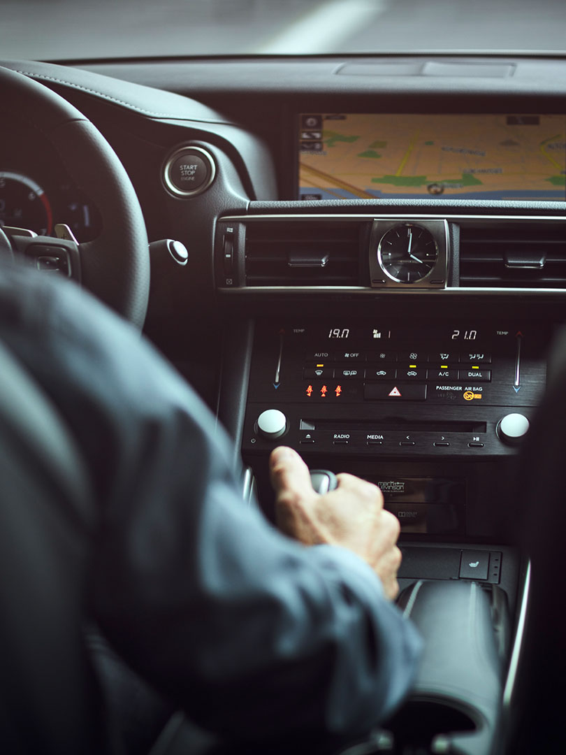 2017 lexus care bluetooth compatibility