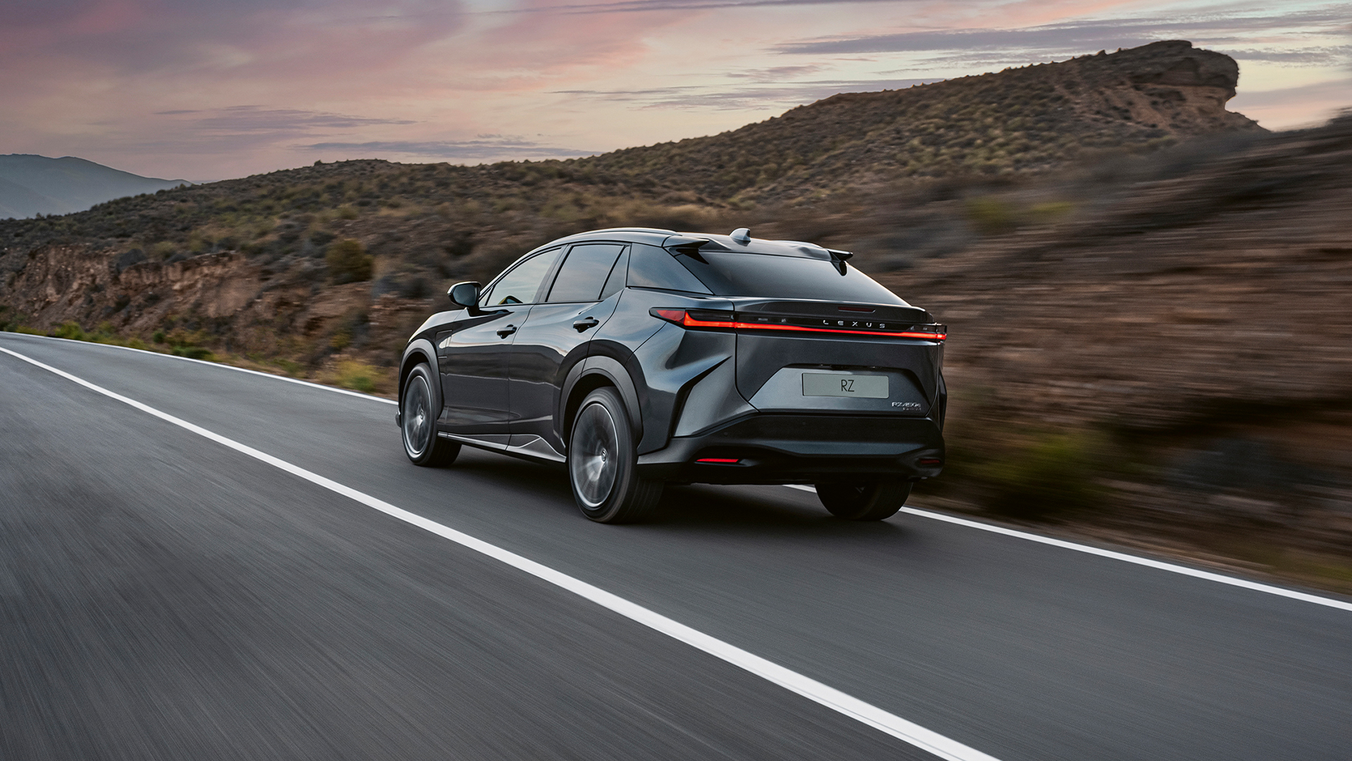 2022 lexus rz gallery 12