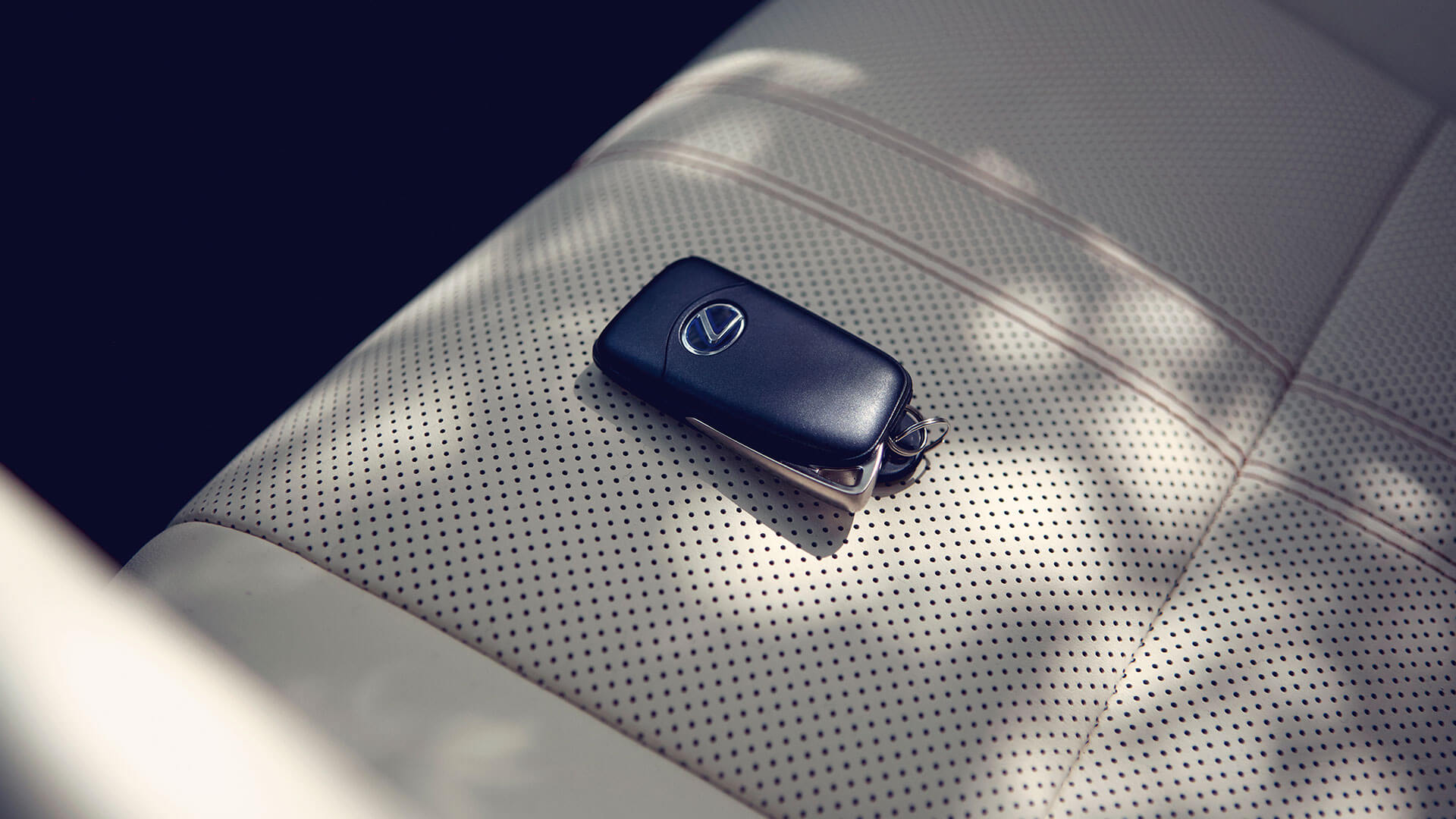 lexus rx l gallery 14