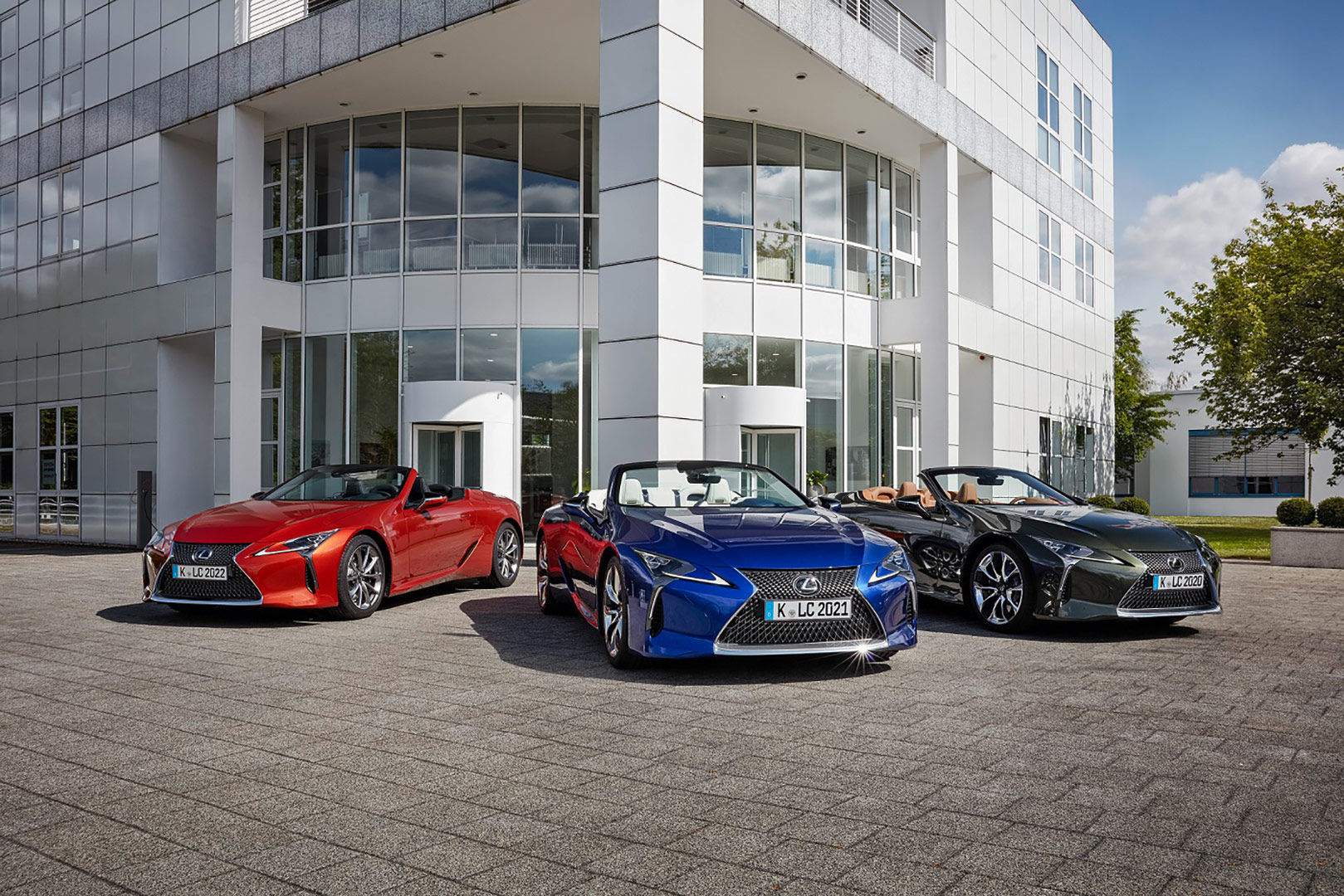 Lüks ve Konfor Üstü Açılan Lexus LC Convertible’da gallery02