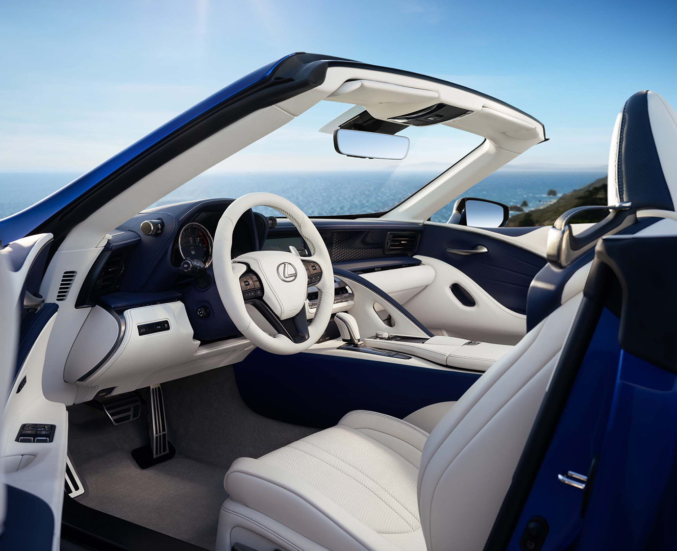Lüks ve Konfor Üstü Açılan Lexus LC Convertible’da gallery04