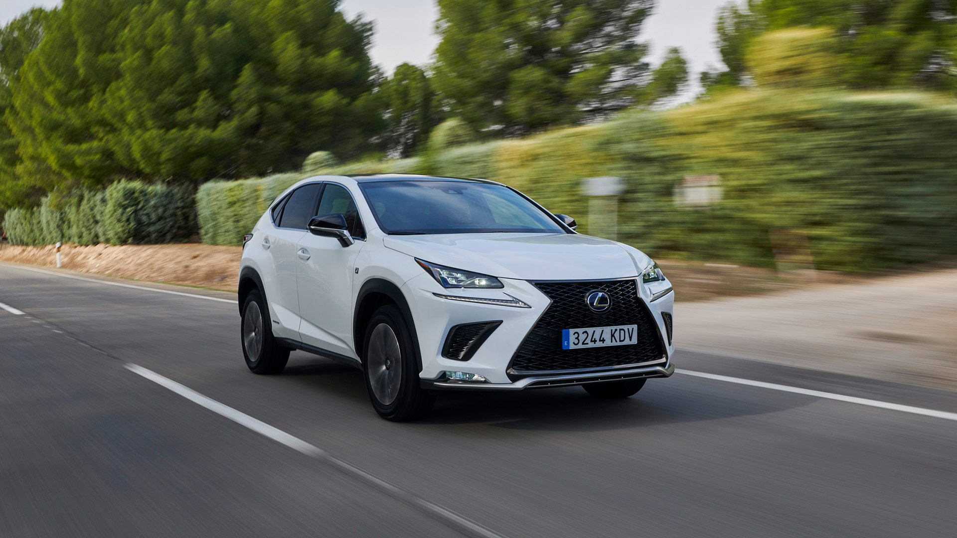 Lexus NX SUV En İyi Hibrit Otomobil Seçildi