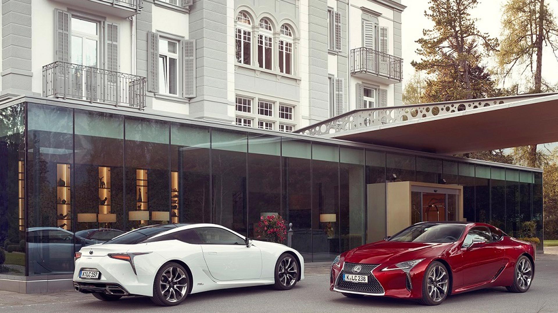 Lexus LC 500h gallery01 v2
